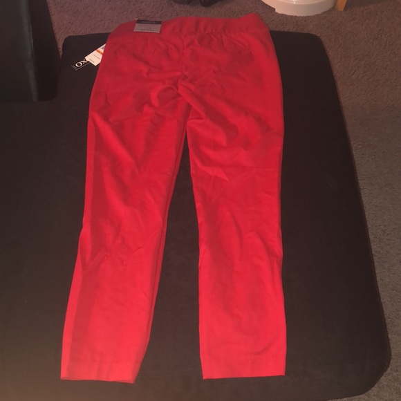 Red pants - Picture 3 of 4